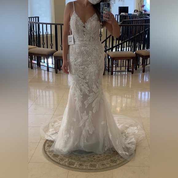 Pronovias Albiorix Size 6 - Picture 8 of 8